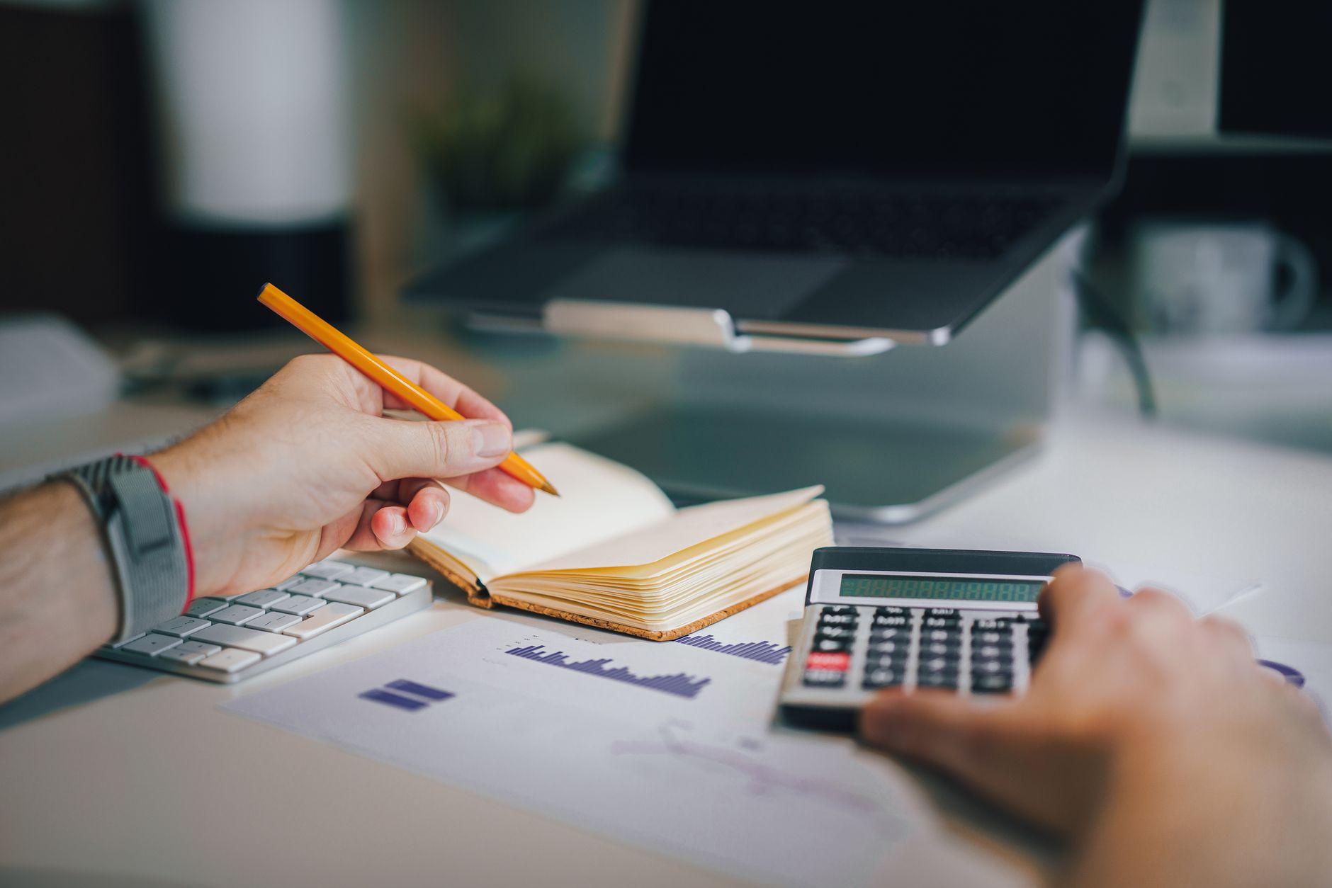 Homeowner tracking HELOC draw period and repayment timeline